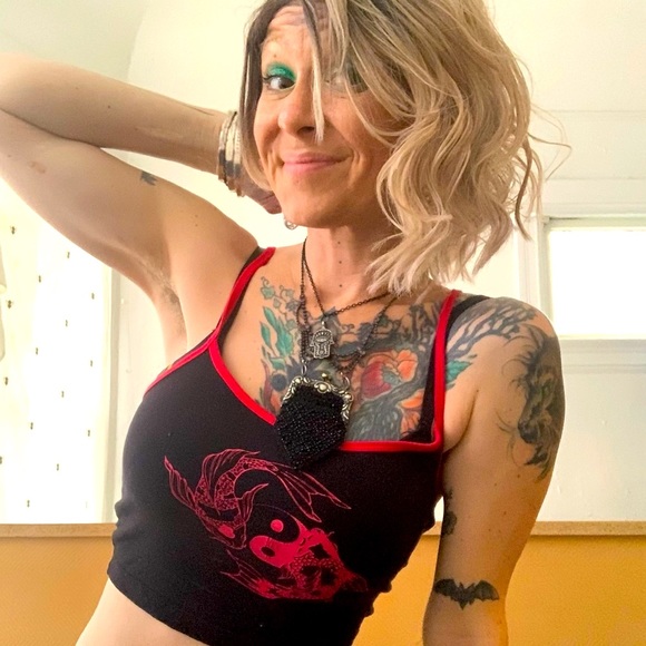 Y2k /90s crop top 3 for 25🐰 - Picture 2 of 4